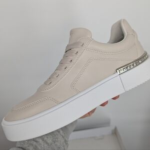 NEW DKNY Womens Beverley Everyday Platform Lace Up Sneaker shoes 8.5